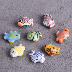 5pcs 물고기 모양 12x15mm 수제 그림 세라믹 도자기 느슨한 구슬 보석 만들기 DIY 결과