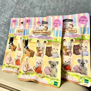2024 뜨거운 일본 Sylvanian 가족 무작위로 1 Kawaii 쇼핑 축제 인형 귀여운 애니메이션 Figrues 방 장식품 생일 선물 장난감