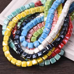 20pcs 6mm 8mm 10mm 큐브 모양 반짝 이는 유약 세라믹 도자기 느슨한 구슬 DIY 공예 만들기 보석에 대 한 많은