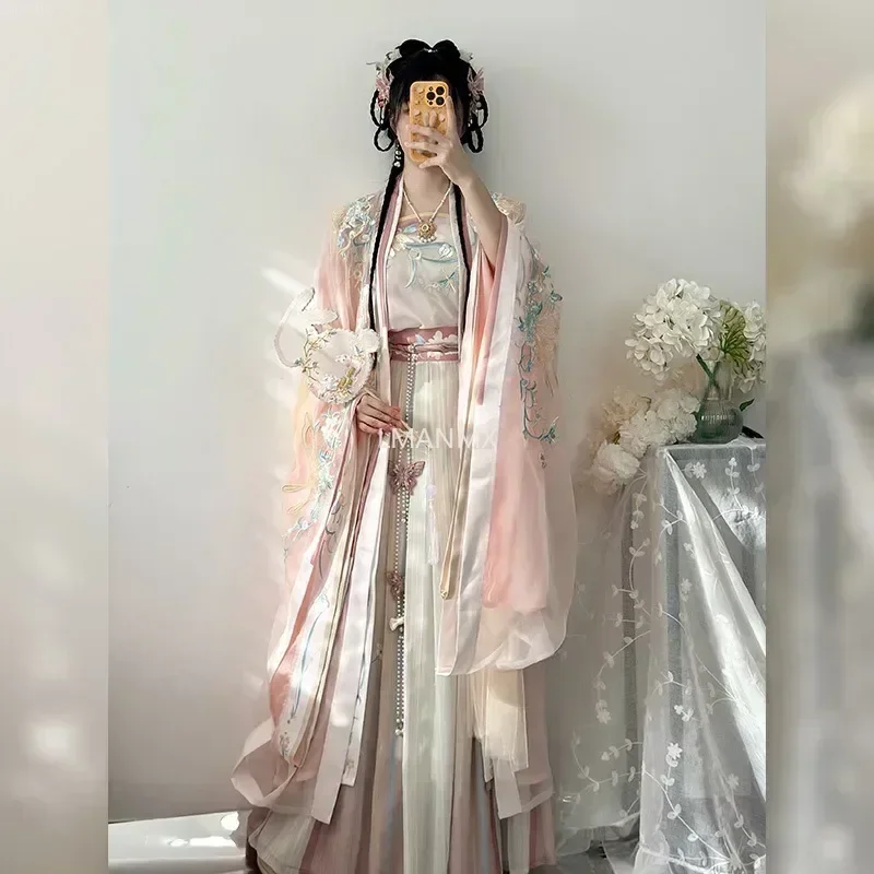 2025 Hanfu 자수와 그라데이션 색상의 세련된 중국 스타일 드레스, 여성을 위한 독창적인 디자인