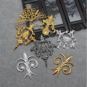 레트로 크라운 장식 펜던트 목걸이 DIY 용품 여자 여자를위한 바로크 스타일 모자를 쓰고 있죠 구슬 선물