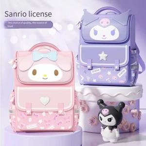 Sanrio의 새로운 Kuromi Schoolbag 1-3-6 학년 초등학생 대용량 대학생 배낭 Kawaii Girls 부담 감소