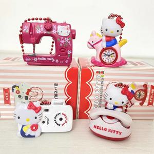 Sanrio 헬로 키티 카와이 카메라 알람 시계 전화 재봉틀 50 주년 향수 항목 블라인드 박스 장난감 모델 펜던트