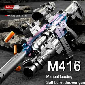 어린이 수동 소프트 총알 M416 소프트 총알 총은 기관단총 모델 소년 장난감 총 액션 로딩 돌격 소총을 발사할 수 있습니다