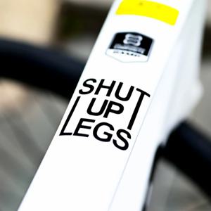 2PCS SHUT UP LEGS 자전거 스티커 자전거 프레임 탑 튜브 장식 헬멧 비닐 데칼 MTB 자전거 방수 자전거 액세서리