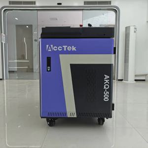500W 1000W 1500W 2000W 엔진 타일 오일 얼룩에 대 한 수냉식 펄스 레이저 청소 기계 목재 가구 페인트 제거