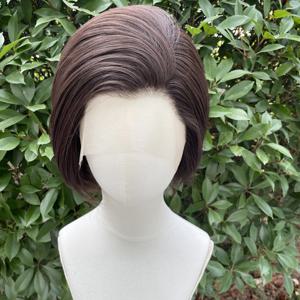 자연 갈색 짧은 밥 컷 합성 레이스 프런트 가발 여성용 코스프레 가발 남성용 헤어 라인 Glueless 13x4 레이스 프론트 가발