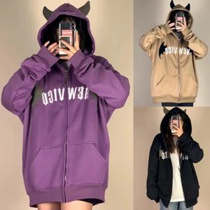 검은 뿔이 있는 여성용 지퍼 클로저 오버사이즈 탑용 다용도 악마 까마귀