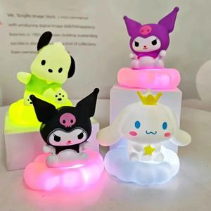 애니메이션 산리오 헬로 키티 쿠로미 Cinnamoroll 멜로디 야간 조명 빛나는 어린이 장난감 침대 옆 램프 카와이 귀여운 어린이 생일 선물