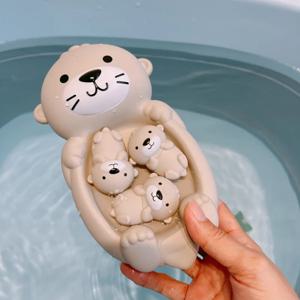 4pcs 어린이 욕실 부동 동물 수달 봉인 된 부동 물 장난감 아기 목욕 장난감 수영장 장난감 컴포트 장난감