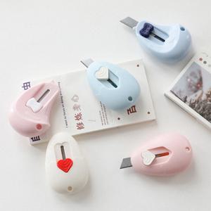 귀여운 미니 유틸리티 나이프 스냅 오프 블레이드가 있는 편지 오프너 열쇠 고리 구멍이 있는 공예 터치 나이프