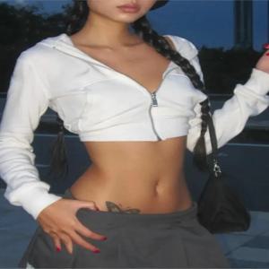 Y2K 미니 크롭 탑 빈티지 기본 지퍼 업 화이트 크롭 후드 2000년대 패션 빅 포켓 프론트 후드 긴 소매 스웨트 셔츠