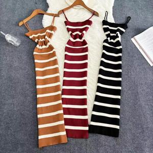 여름 스트라이프 탄성 Bodycon 스트랩 드레스 2024 섹시한 해변 Sundress 여성 캐주얼 슬림 연필 Vestidos 맥시 롱 드레스