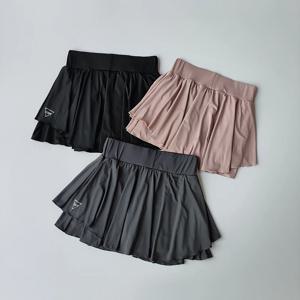 스포츠 스커트 가짜 투피스 러닝 스커트 womensummer 빠른 건조 엉덩이 커버 라이트 프루프 통기성 테니스 요가 스커트 바지