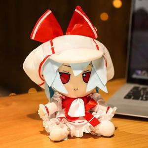 20CM 새로운 일본 애니메이션 동방 프로젝트 Hakurei Reimu Kirisame Komeiji Koishi 코스프레 봉제 인형 귀여운 인형 앉아 인형 선물