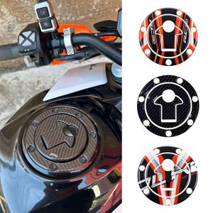 연료 탱크 커버 스티커 오토바이 3D 장식 KTM DUKE 125 200 390 200 790 RC200 RC390 150NK R2R 부드러운 고무에 적합