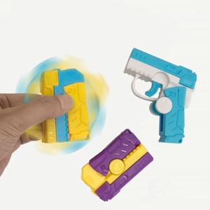 새로운 도착 Fidget Spinner Gun 변형 자동 리바운드 미니 총 장난감 사무실 Fidget 장난감 크리 에이 티브 성인 스트레스 릴리프 장난감