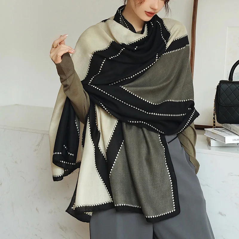 여성을위한 일반 스트라이프 코튼 스카프 겨울 따뜻한 술 리넨 파시미나 스카프 Hijab 레이디 Foulard Shawls 랩 여성 두건 새로운