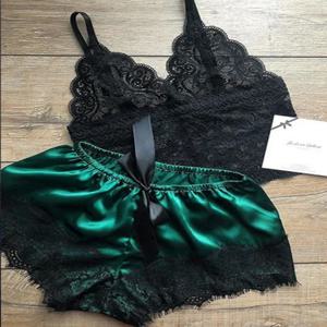 2 조각 잠옷 세트 여성 잠옷 섹시한 란제리 레이스 실크 자르기 탑과 반바지 세트 캐주얼 Nightwear Pijamas