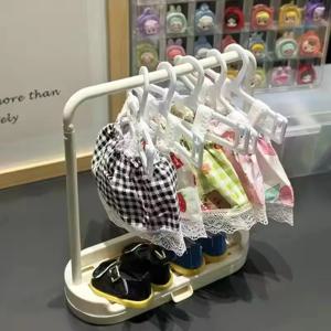 Bjd 인형 옷 보관함 20cm 신발 디스플레이 랙 인형 미니 Labubu 옷 걸이 보관함 옷 지원 랙 어린이 선물