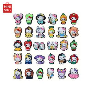 MINISO 30PCS 과일 헬로 키티 구두 매력 나막신 가방 버블 슬라이드 샌들, PVC 구두 장식 비치 가방 액세서리 세트