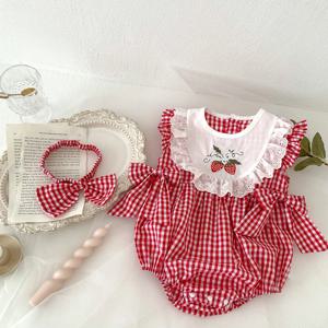 여름 아기 소녀 Romper + 머리띠 신생아 붉은 격자 무늬 딸기 자수 여름 Onesies 의류 캐주얼하고 다양한 스타일