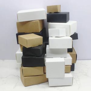 멀티 사이즈 10Pcs 스퀘어 화이트/크래프트/블랙 포장 상자 웨딩 파티 호의 용품 수제 비누 초콜릿 비행기 상자
