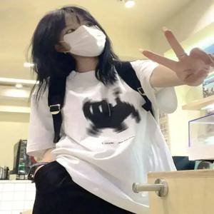 한국어 패션 여성 티셔츠 검은 고양이 픽셀 만화 인쇄 탑 편안한 부드러운 o-넥 느슨한 반팔 여성 의류