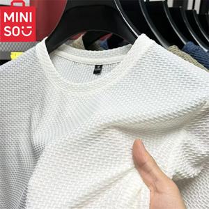 MINISO 대나무 메쉬 아이스 실크 티셔츠 남성용 반팔 라운드 넥 새로운 티셔츠 남성용 하단 셔츠 여름 솔리드 컬러 남성용 탑