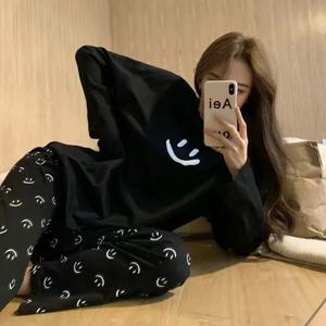 스마일 잠옷 여성 봄, 가을 긴팔 여성 잠옷 스포츠 스타일 잠옷 실내복의 새로운 한국어 버전