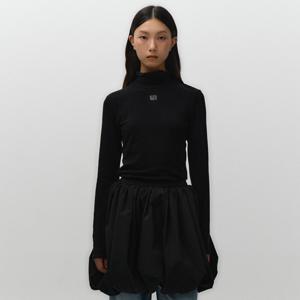 언레이블 에센셜 터틀넥 롱슬리브 블랙
