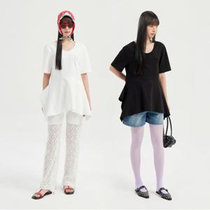 [최초 판매가: 228,000원] Embroidery Point Jersey Short Sleeve Blouse 2종택1