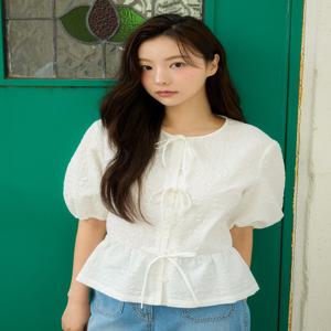 5번.엠보 텍스처 리본 볼륨 소매 블라우스OW5XB402