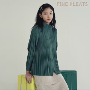 [FINE PLEATS] 피네 플리츠 하이넥 점퍼 소프트 그린