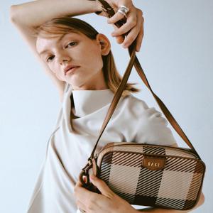 LL[선물포장][GREAT HOUSE CHECK PVC] 브라운 빅하우스체크 크로스백 DCBA5E681