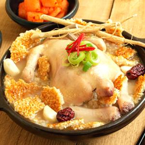 [국내산닭] 한우사골로 우려낸 국내산 누룽지 보양 삼계탕 1kg X 3팩~