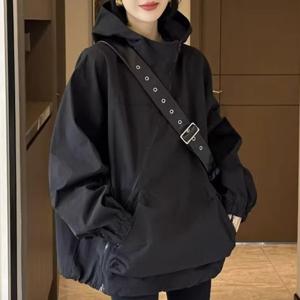 데이뮤즈 리온 후드 점퍼