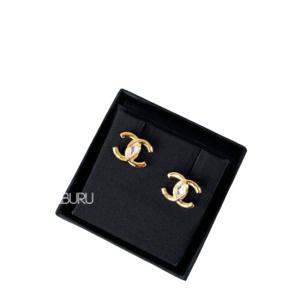 샤넬 CC로고 크리스탈 귀걸이 골드 AB9930 AB9