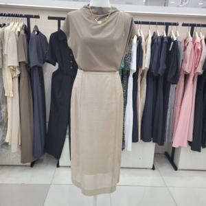 [온앤온]H라인 새틴 미디 스커트 NJW4as70501