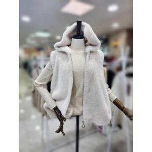 스테파니 세이브존08 벌룬 후드 조끼 무스탕 A24JK4409