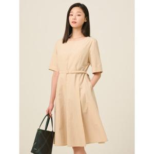 [빈폴레이디스] 보트넥 반소매 핏 앤 플레어 원피스 베이지 (BF5471C07A)