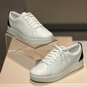 핏플랍 25S/S 크리스탈-백 탭 여성 스니커즈 FFSO5E504BK 블랙