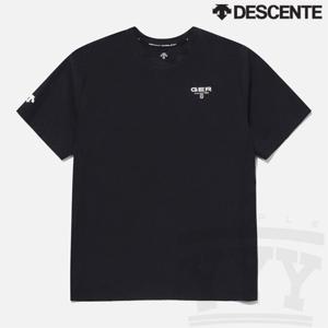 [데상트] GER 팀 스트레치 우븐 반팔티 SP123IWH32 BLK