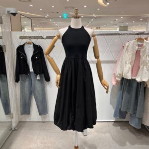 [밸리걸] 홀터넥 볼륨 롱 원피스 223870