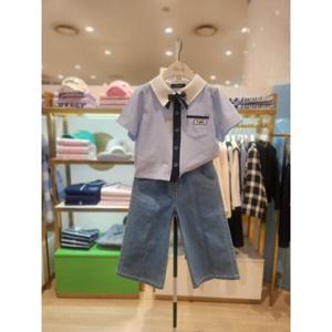 [티파니 5] 주니어세트 블루배색카라블라우스 데님8부일자스판바지 (T52KAB040AP020)