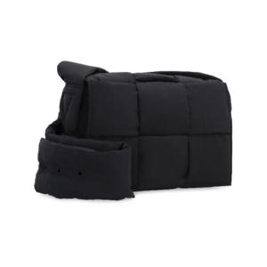 BOTTEGA VENETA 패디드 테크 카세트 스몰 크로스백 1432512