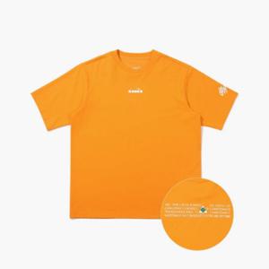 디아도라반팔티 KQJ D4221LRS76ORS 알파로메오 클로버 반팔 티셔츠 ORANGE