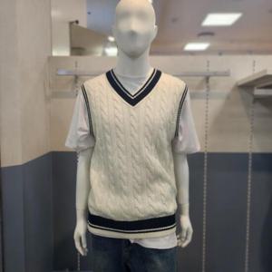 클라이드앤 HC03 브이넥 배색 베스트  IVO FNDSW432M