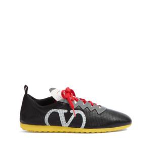 발렌티노 가라바니 스니커즈 YS0J55 XBMRH4 Black