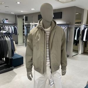 [로가디스] 나일론 스트레치 후드 디태쳐블 패딩 점퍼 RY5139C01K